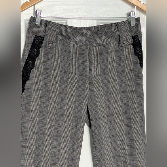 Ninety Women's (Size 8) Plaid/Houndstooth Flared Pants w/ Black Lace Accents - Picture 10 of 16